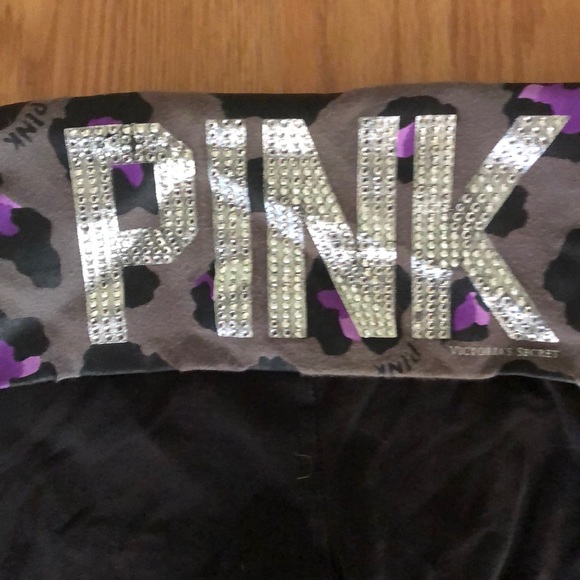 Victoria’s Secrets Bundle - Picture 4 of 5